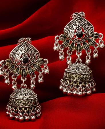 Picture of Delightful Silver Earrings