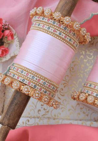 Picture of Sightly Light Pink Bangles