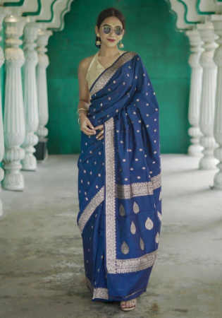 Picture of Fascinating Linen Midnight Blue Saree