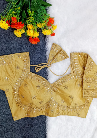 Picture of Fascinating Silk Peru Designer Blouse