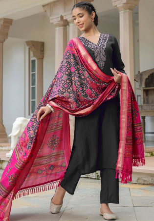 Picture of Statuesque Cotton Black Readymade Salwar Kameez