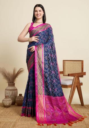 Picture of Enticing Silk Medium Violet Red Saree