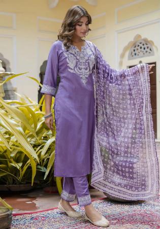 Picture of Ravishing Silk Fuchsia Readymade Salwar Kameez