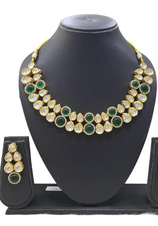 Picture of Statuesque Dark Khaki Necklace Set