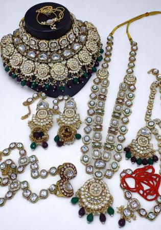 Picture of Ideal Dark Khaki Necklace Set