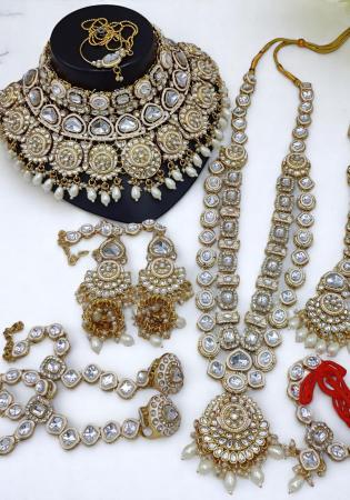 Picture of Splendid Dark Grey Necklace Set