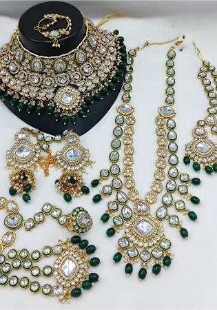 Picture of Resplendent Light Slate Grey Necklace Set