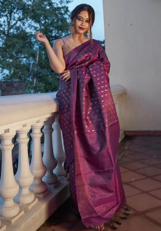 Picture of Elegant Silk Sienna Saree