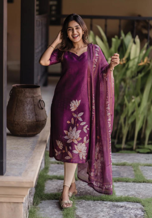 Picture of Resplendent Chiffon Purple Readymade Salwar Kameez