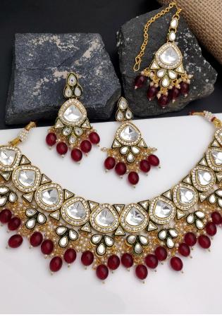 Picture of Superb Maroon Necklace Set