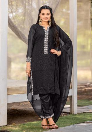 Picture of Well Formed Georgette Black Straight Cut Salwar Kameez