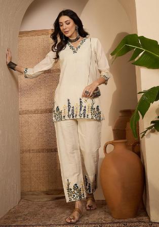 Picture of Ravishing Silk Beige Readymade Salwar Kameez